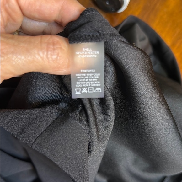 Calvin Klein Classy Black dress with split sleeve accents and square neck, Sz 6 - Picture 5 of 5